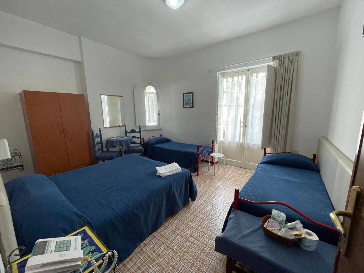 Hotel Europa مينوري المظهر الخارجي الصورة